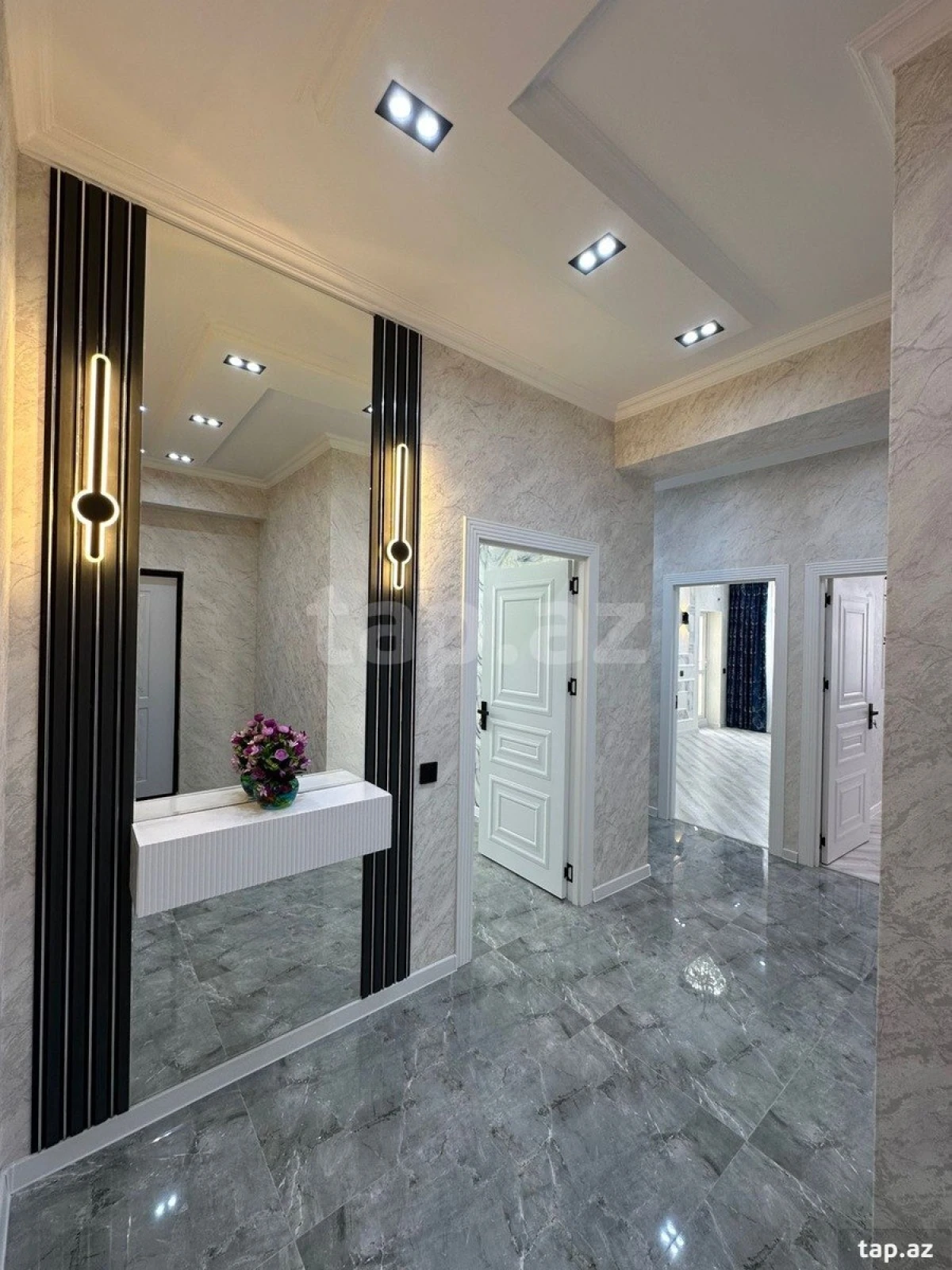 Satılır 3 otaqlı yeni tikili 90 m²