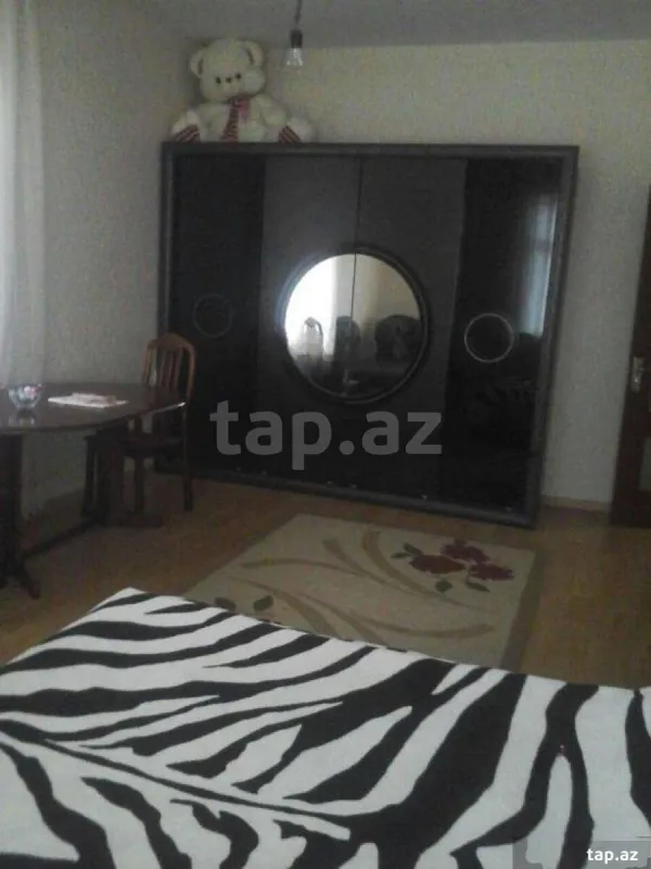 Kirayə verilir 4 otaqlı həyət evi