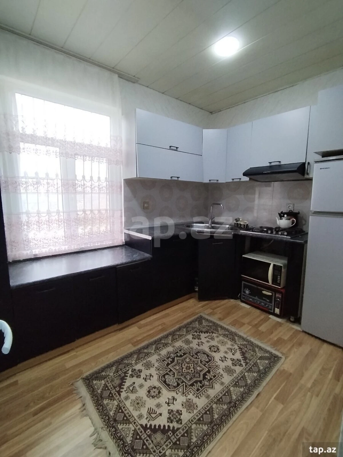 Satılır 4 otaqlı həyət evi