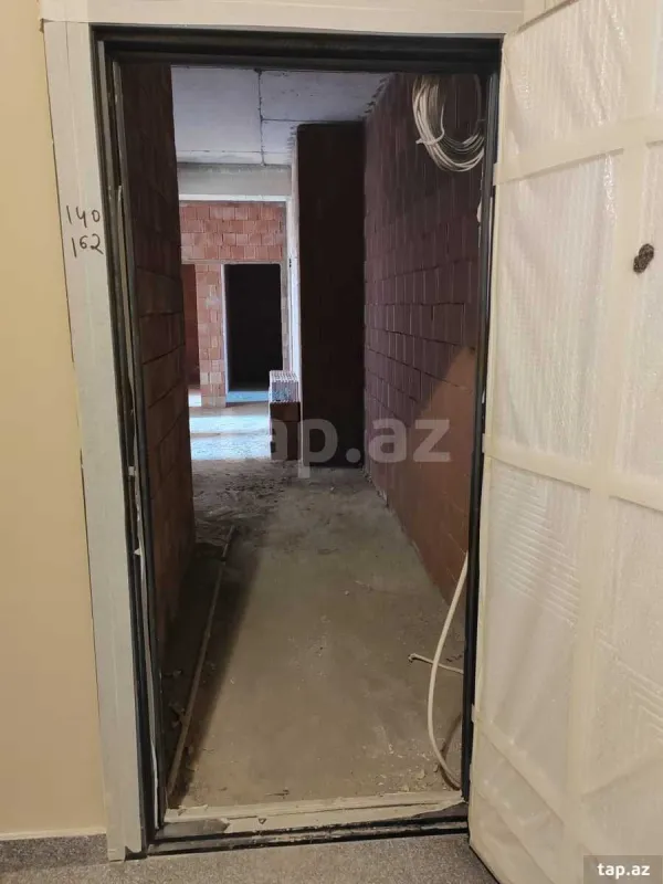 Satılır 4 otaqlı yeni tikili 143 m²