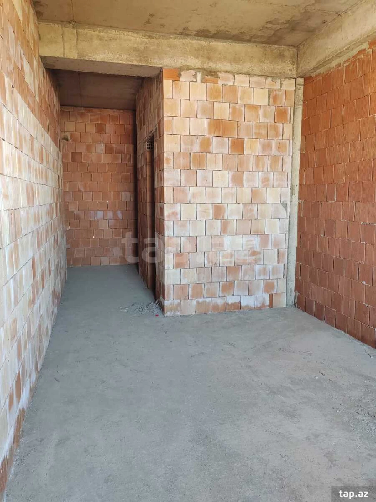 Satılır 4 otaqlı yeni tikili 143 m²