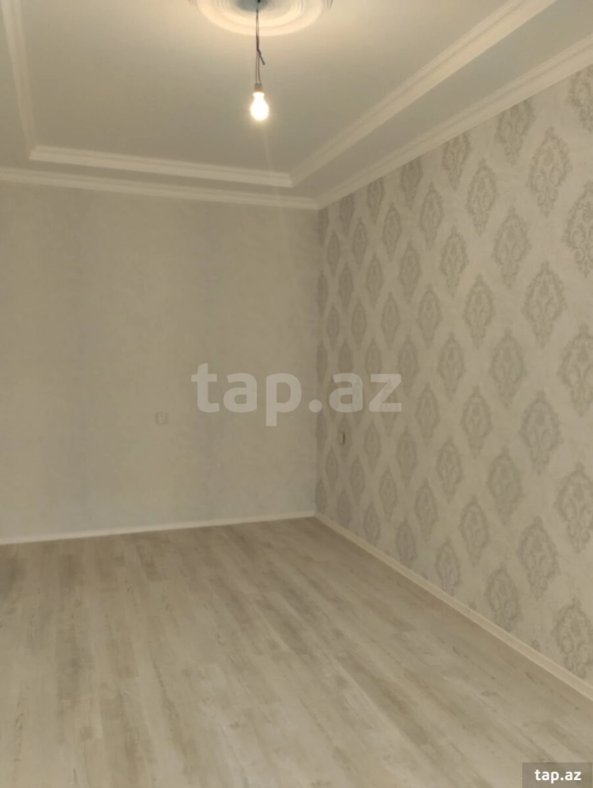 Satılır 6 otaqlı həyət evi