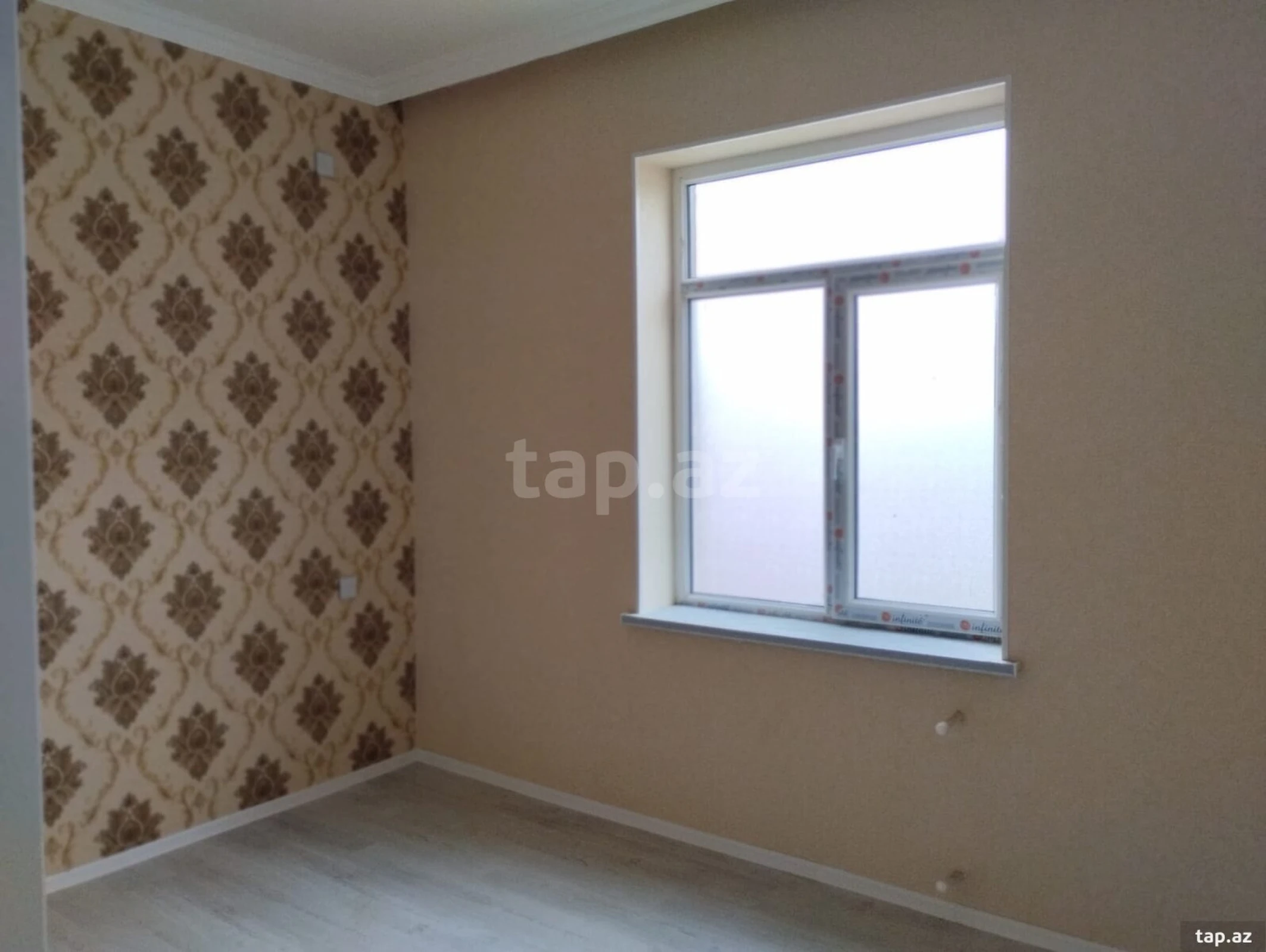 Satılır 6 otaqlı həyət evi