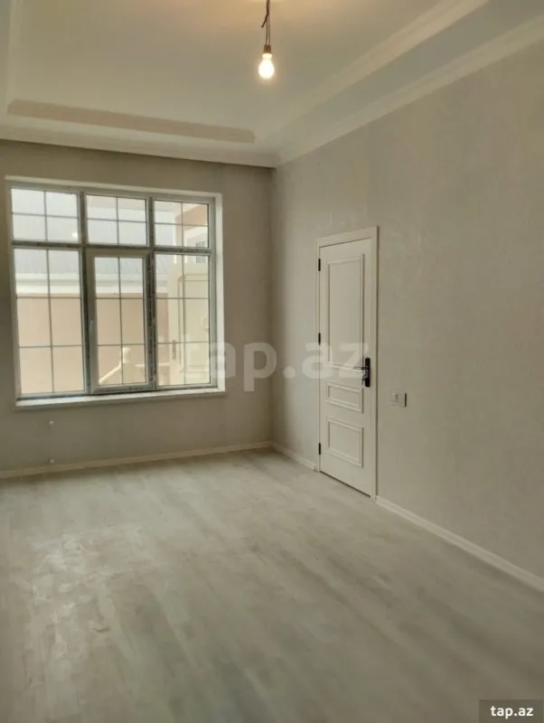 Satılır 6 otaqlı həyət evi