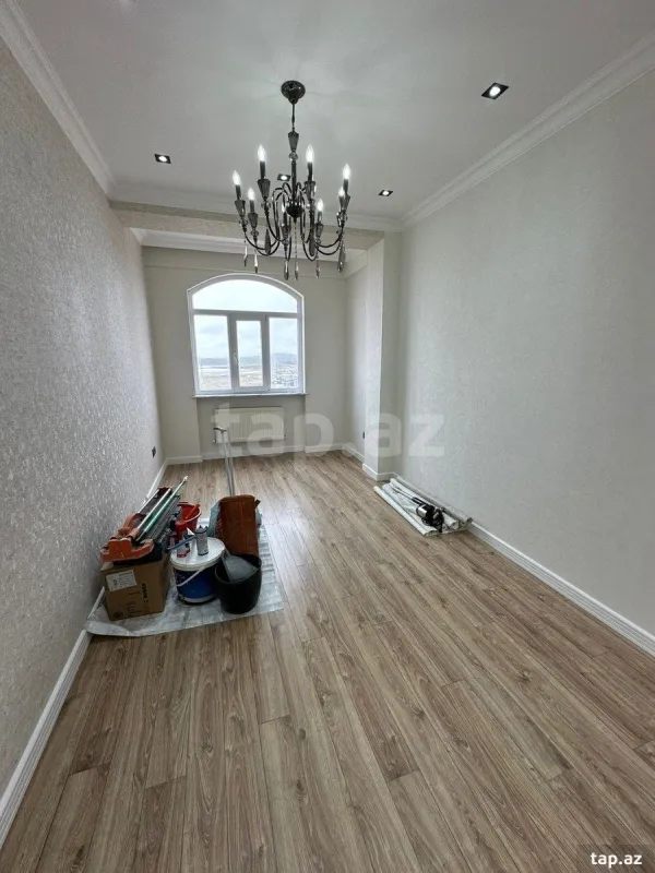 Satılır 3 otaqlı yeni tikili 74 m²