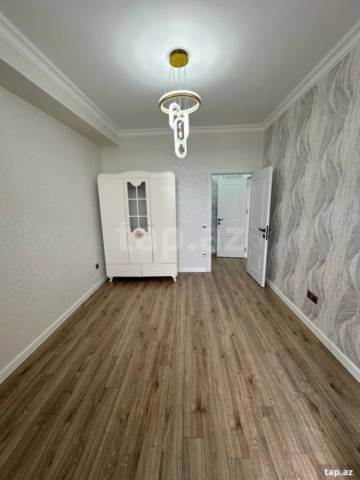 Satılır 3 otaqlı yeni tikili 74 m²