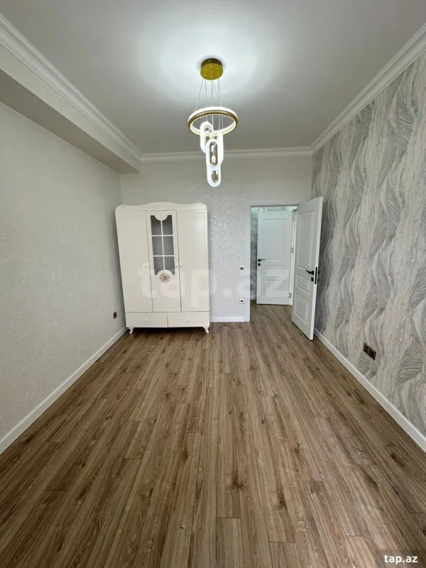 Satılır 3 otaqlı yeni tikili 74 m²