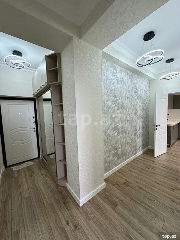 Satılır 3 otaqlı yeni tikili 74 m²