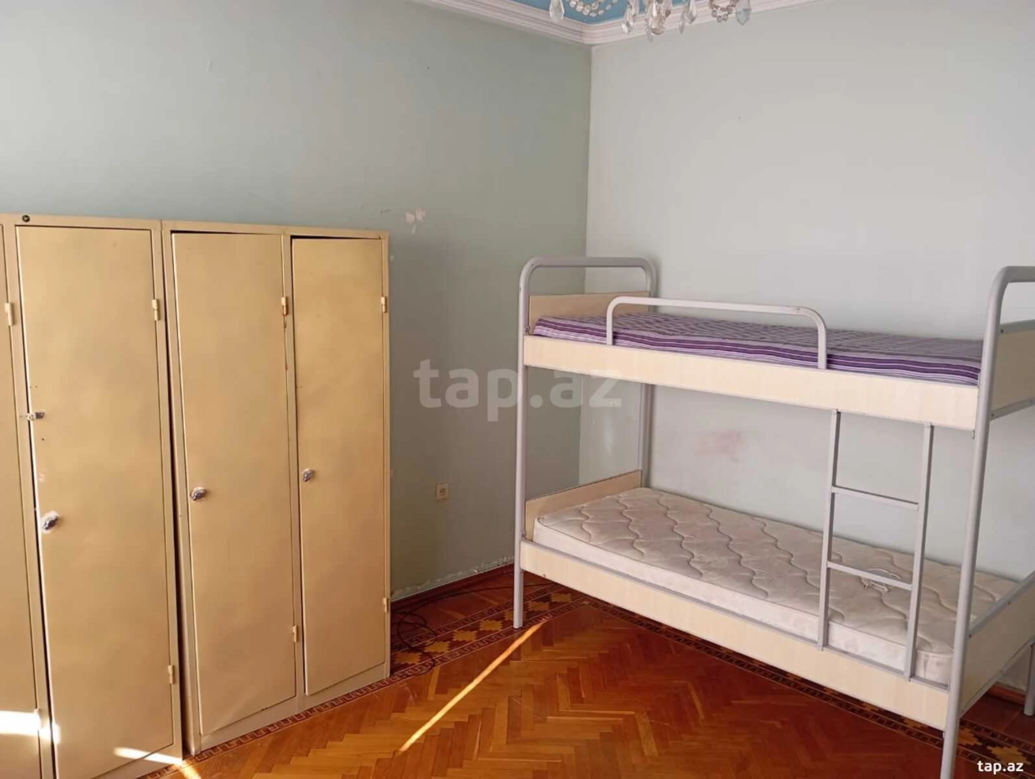 Kirayə verilir 1 otaqlı mənzil 700 m²