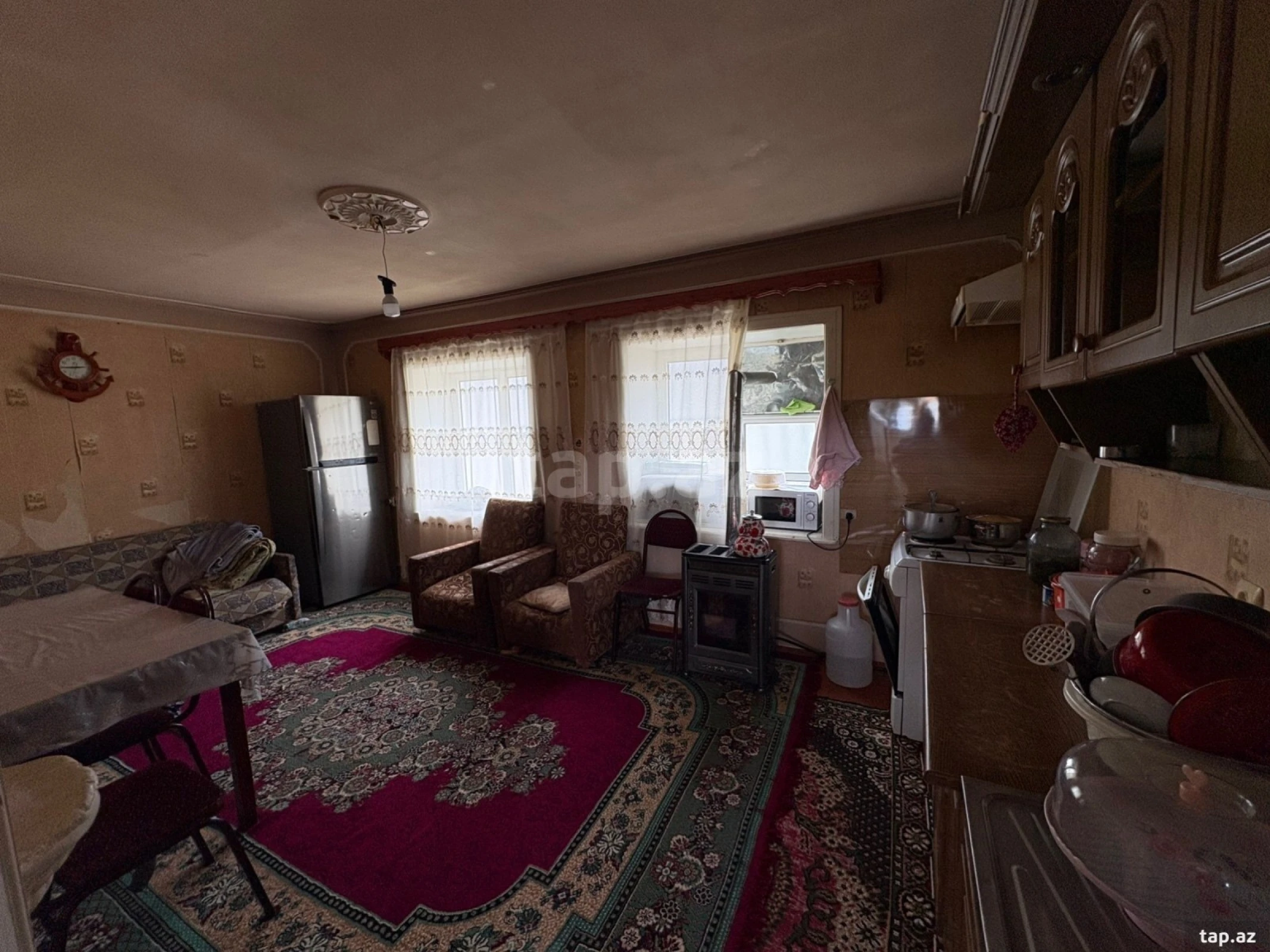 Satılır 4 otaqlı həyət evi