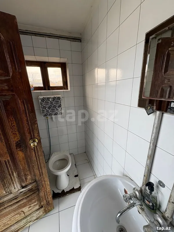 Satılır 4 otaqlı həyət evi