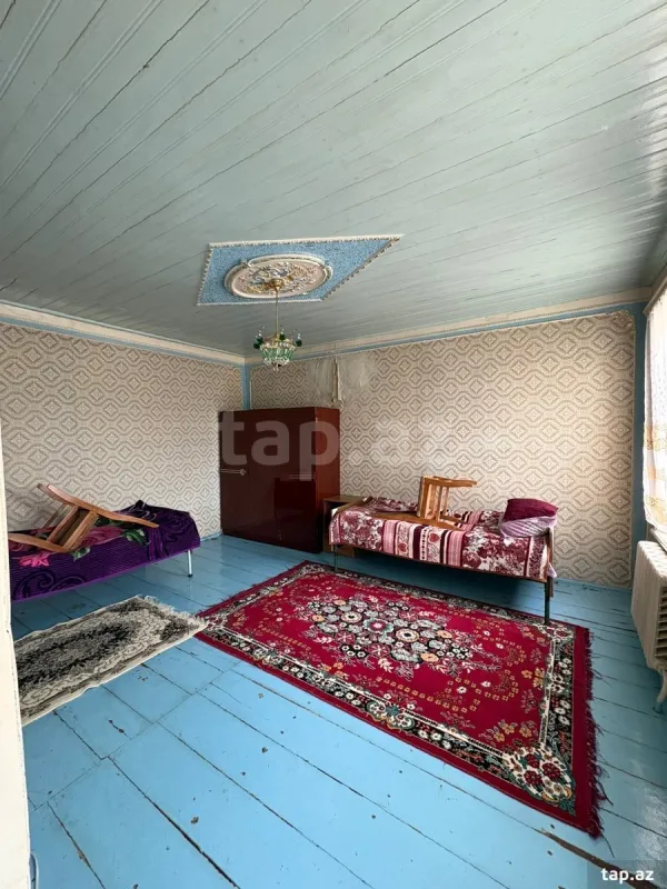 Satılır 4 otaqlı həyət evi