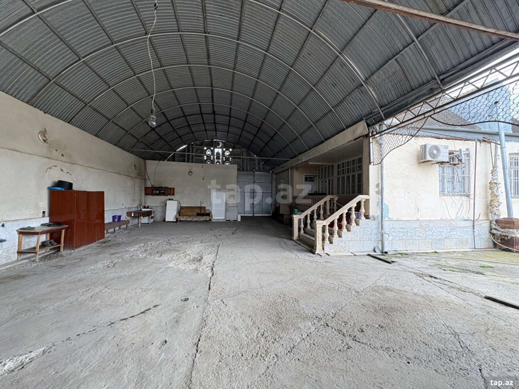 Satılır 4 otaqlı həyət evi