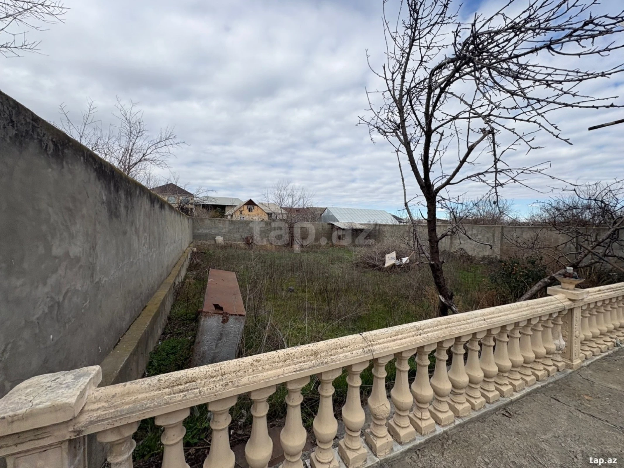Satılır 4 otaqlı həyət evi