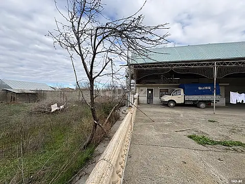 Satılır 4 otaqlı həyət evi