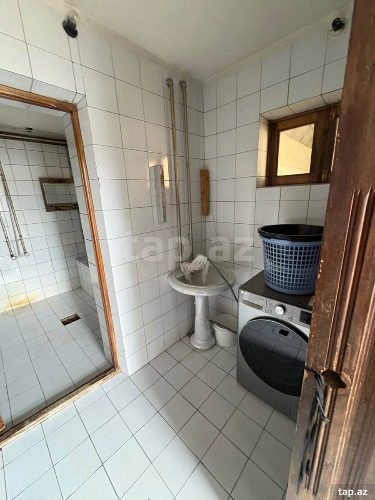 Satılır 4 otaqlı həyət evi