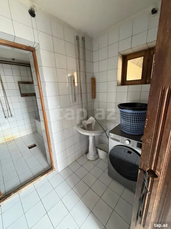 Satılır 4 otaqlı həyət evi