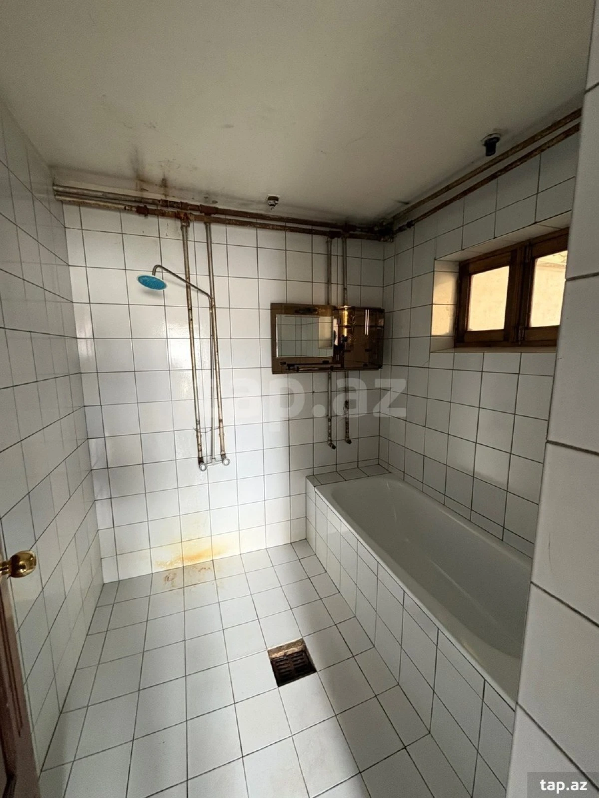 Satılır 4 otaqlı həyət evi