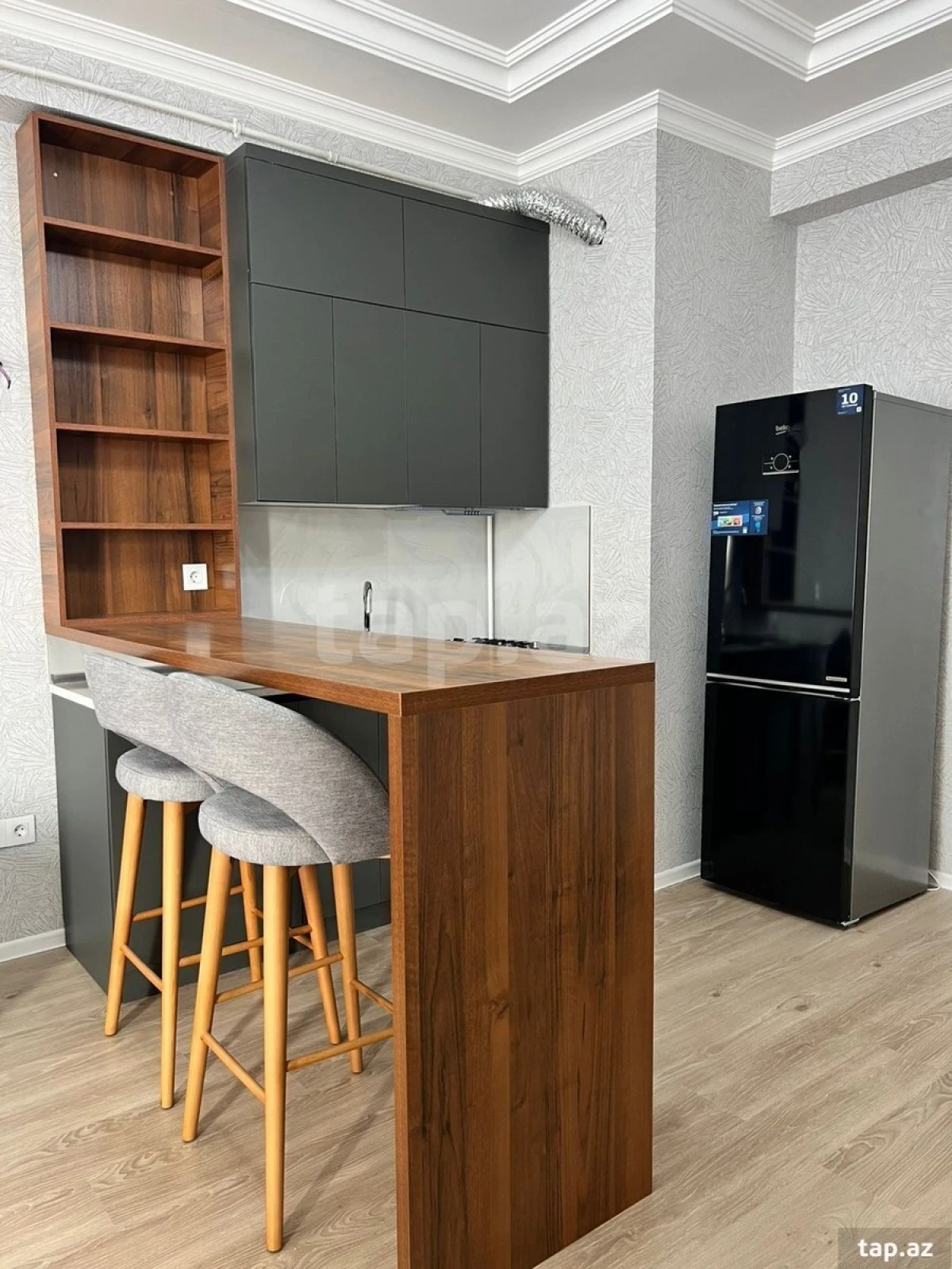 Kirayə verilir 2 otaqlı yeni tikili 80 m²
