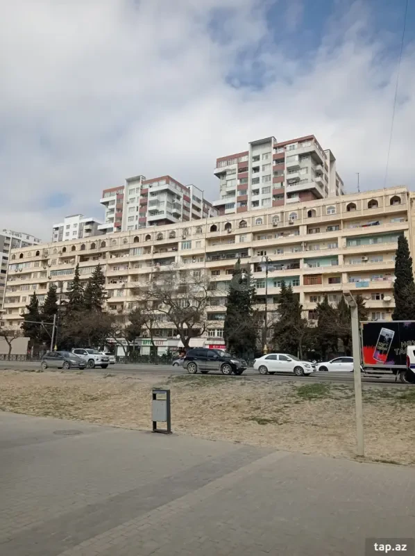 Satılır 2 otaqlı mənzil 60 m²