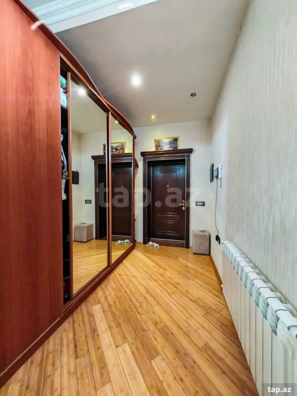Kirayə verilir 2 otaqlı yeni tikili 150 m²