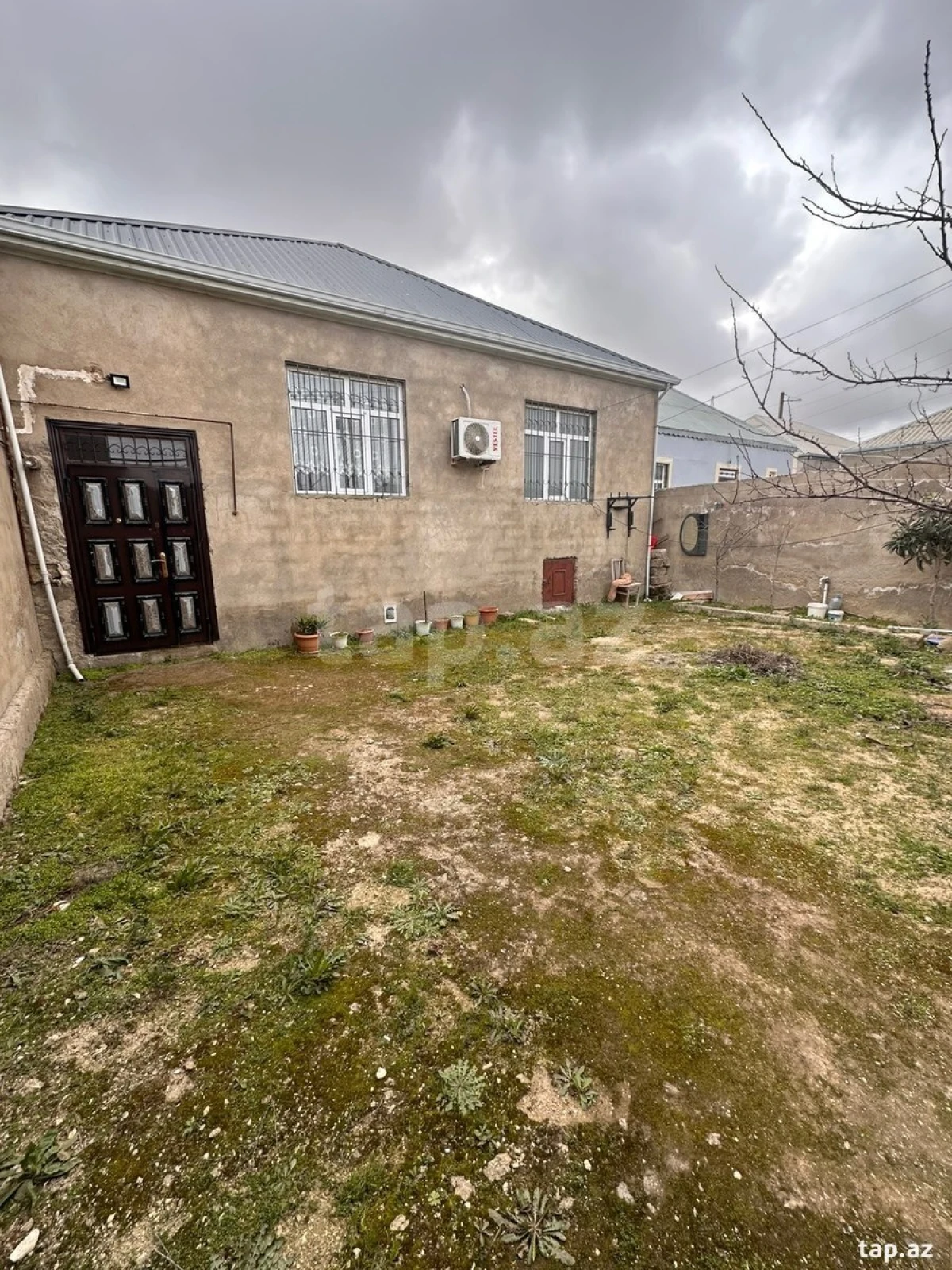 Satılır 3 otaqlı həyət evi