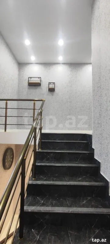 Satılır 5 otaqlı həyət evi