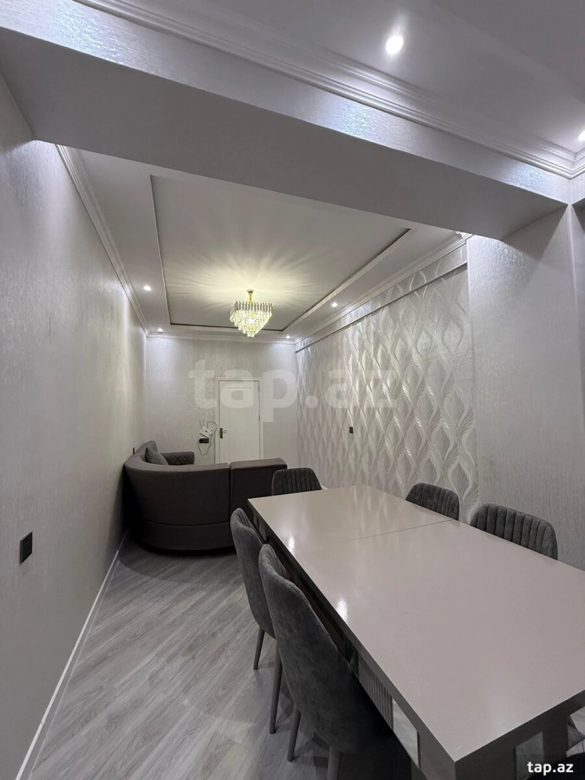 Kirayə verilir 3 otaqlı yeni tikili 100 m²