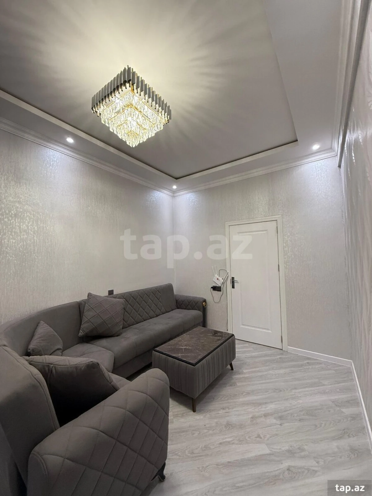 Kirayə verilir 3 otaqlı yeni tikili 100 m²