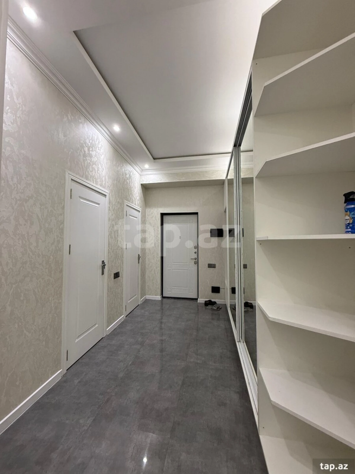 Kirayə verilir 3 otaqlı yeni tikili 100 m²