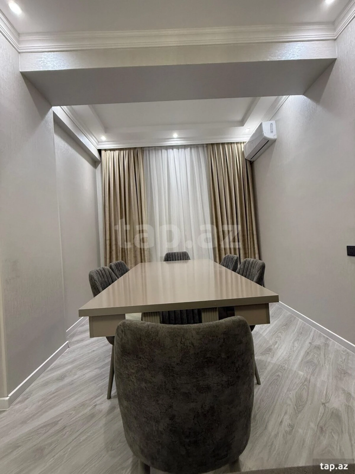 Kirayə verilir 3 otaqlı yeni tikili 100 m²