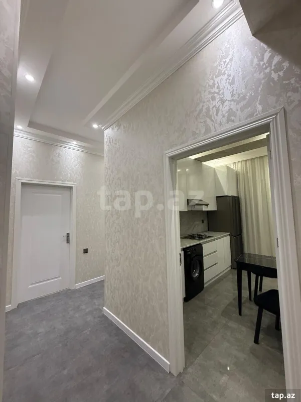 Kirayə verilir 3 otaqlı yeni tikili 100 m²