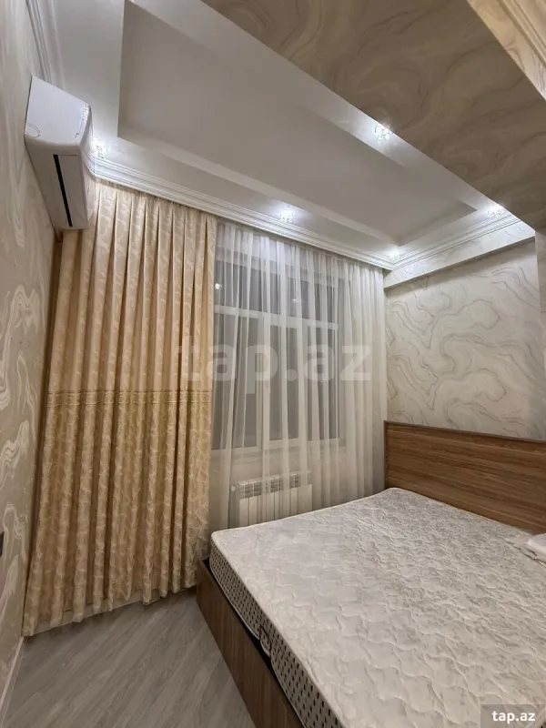 Kirayə verilir 3 otaqlı yeni tikili 100 m²