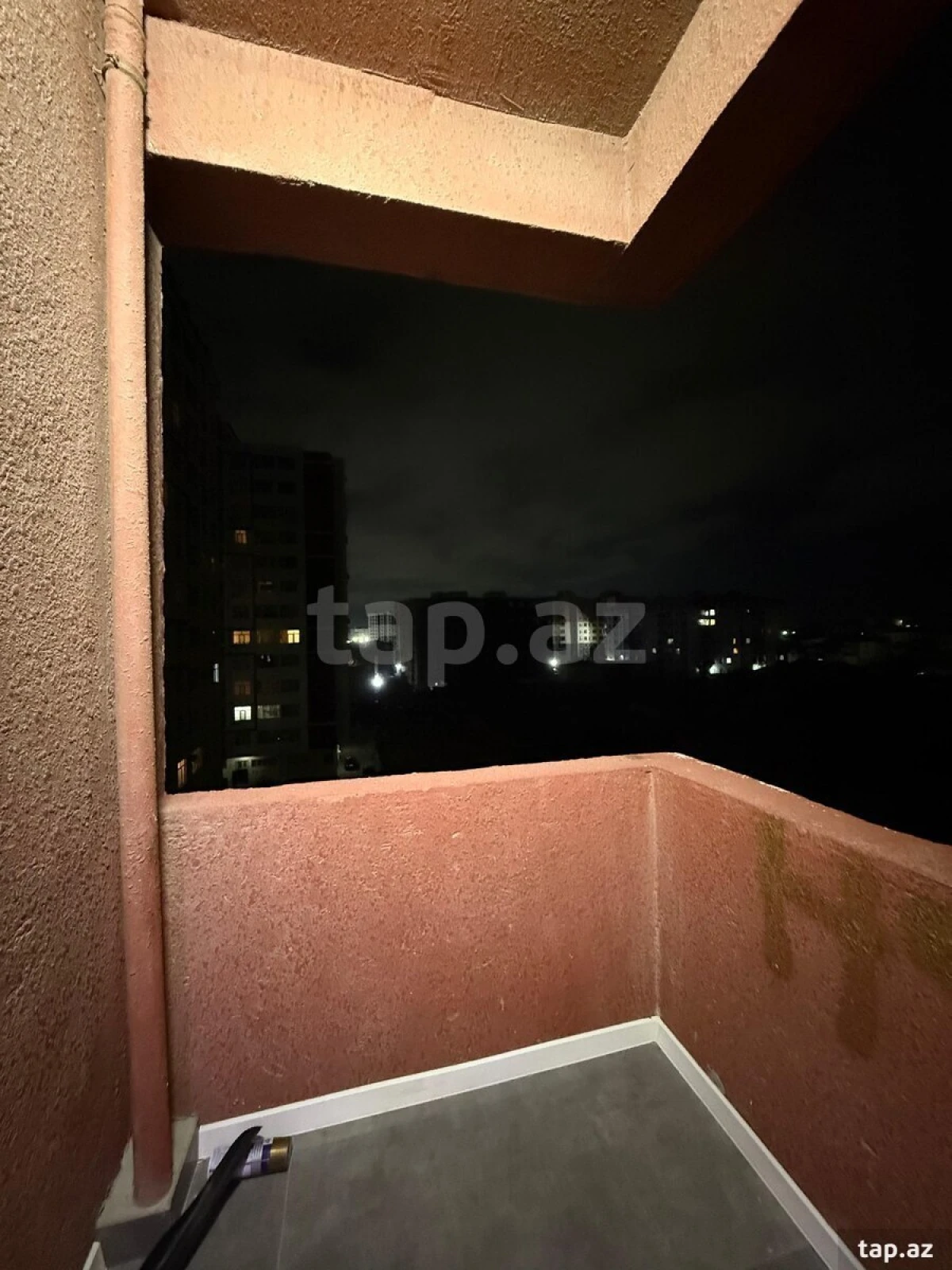 Kirayə verilir 3 otaqlı yeni tikili 100 m²