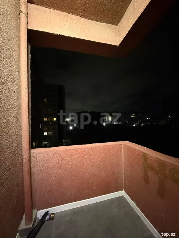 Kirayə verilir 3 otaqlı yeni tikili 100 m²