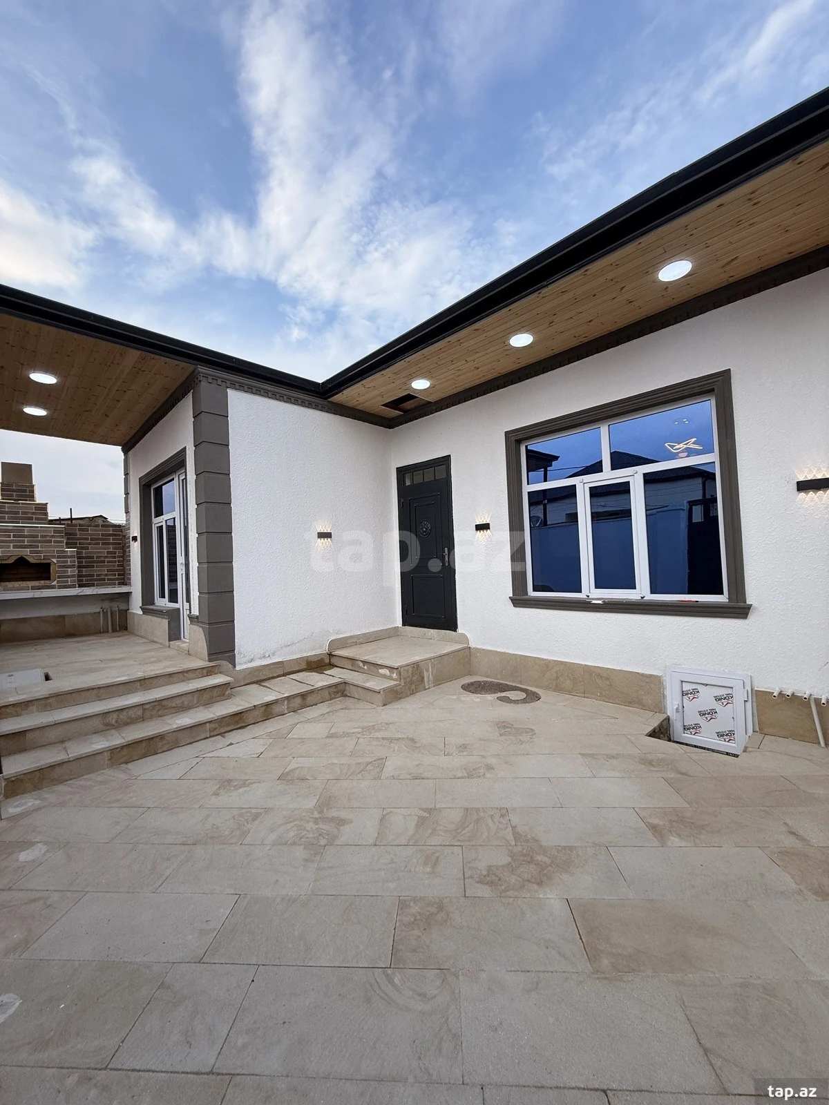 Satılır 4 otaqlı həyət evi