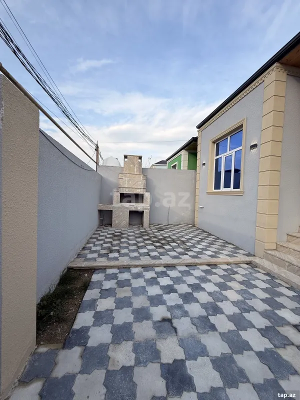 Satılır 4 otaqlı həyət evi