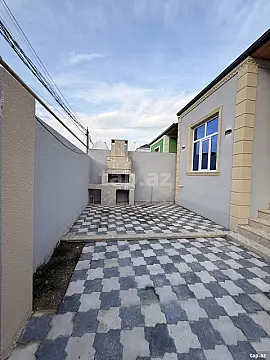 Satılır 4 otaqlı həyət evi
