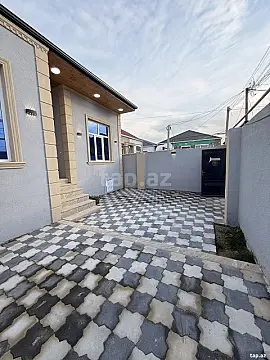 Satılır 4 otaqlı həyət evi