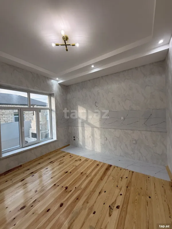 Satılır 4 otaqlı həyət evi