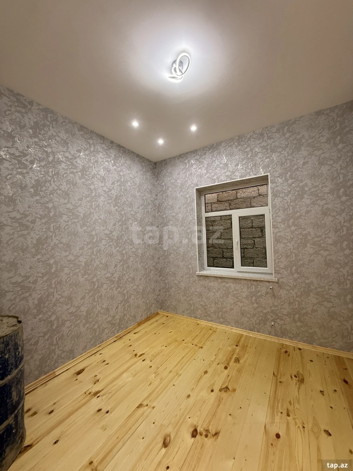 Satılır 4 otaqlı həyət evi