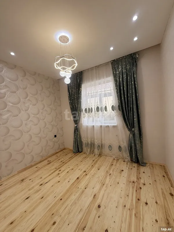 Satılır 4 otaqlı həyət evi