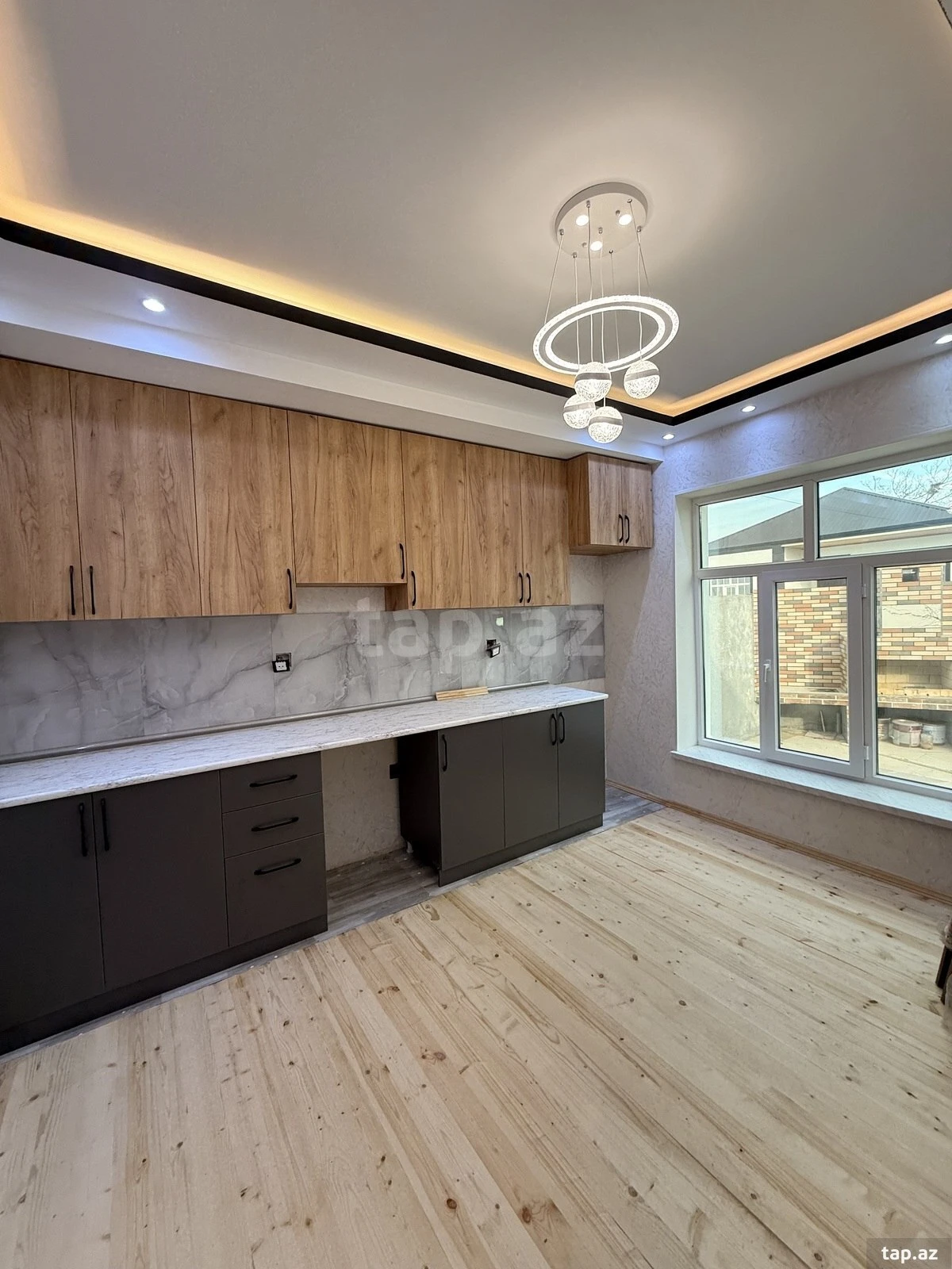 Satılır 4 otaqlı həyət evi