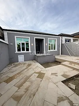 Satılır 4 otaqlı həyət evi