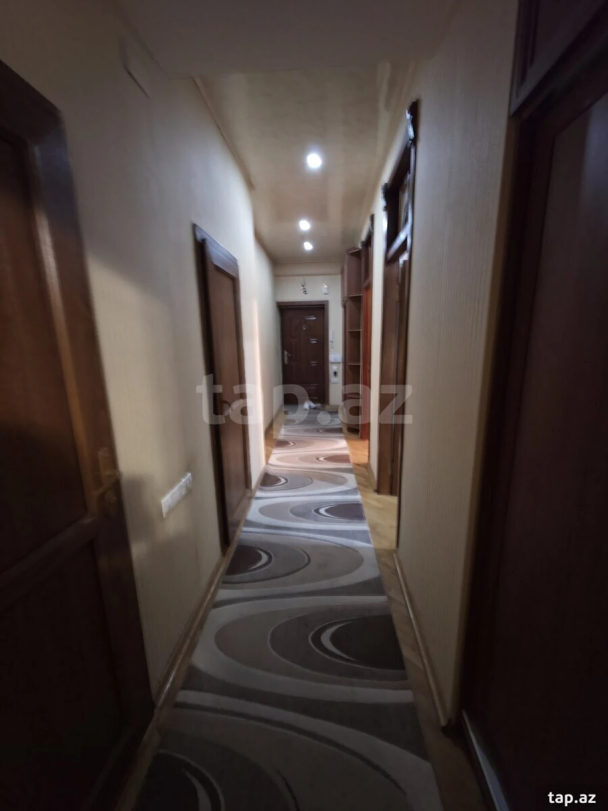 Satılır 3 otaqlı yeni tikili 90 m²