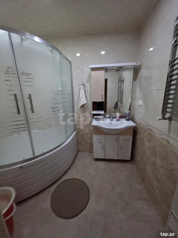 Satılır 3 otaqlı yeni tikili 90 m²