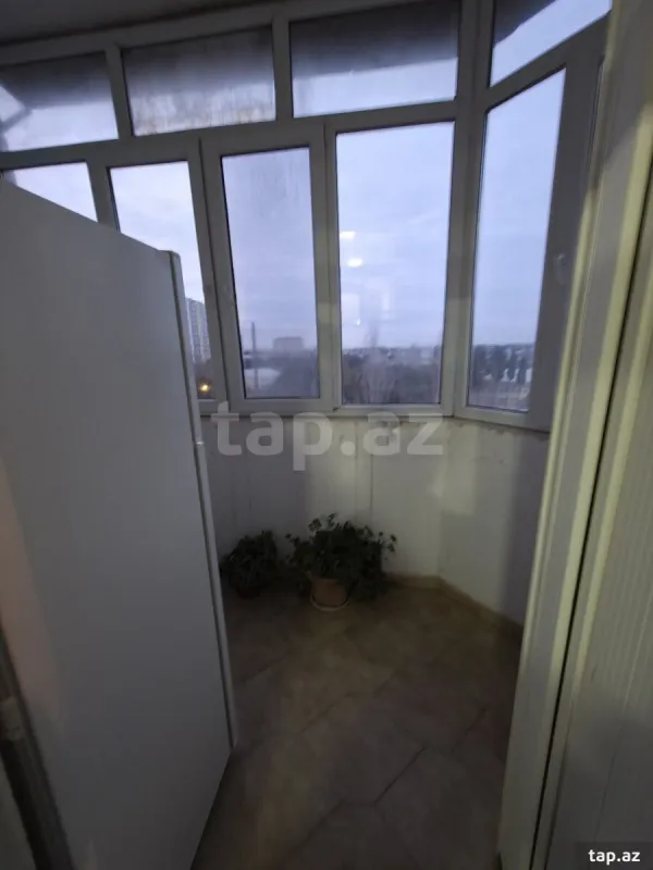 Satılır 3 otaqlı yeni tikili 90 m²