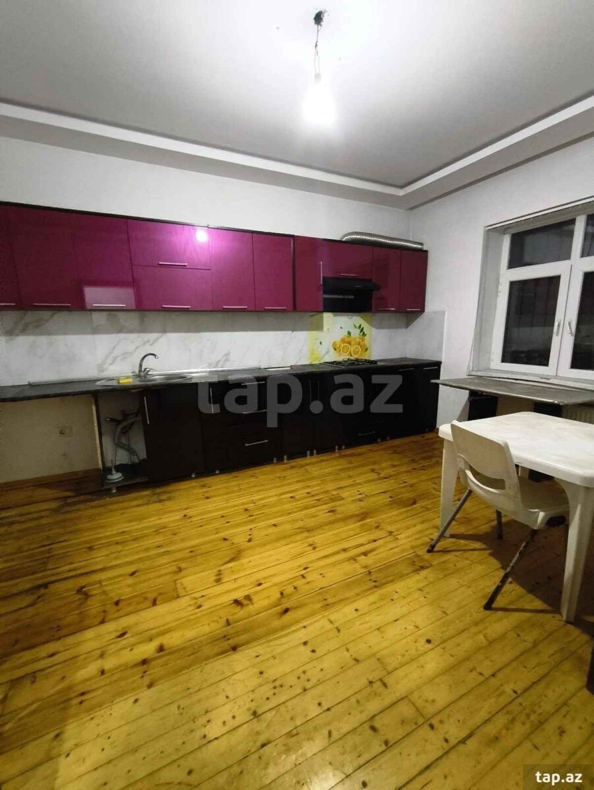 Kirayə verilir 4 otaqlı həyət evi