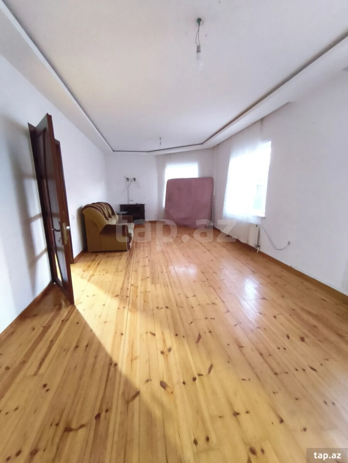 Kirayə verilir 4 otaqlı həyət evi