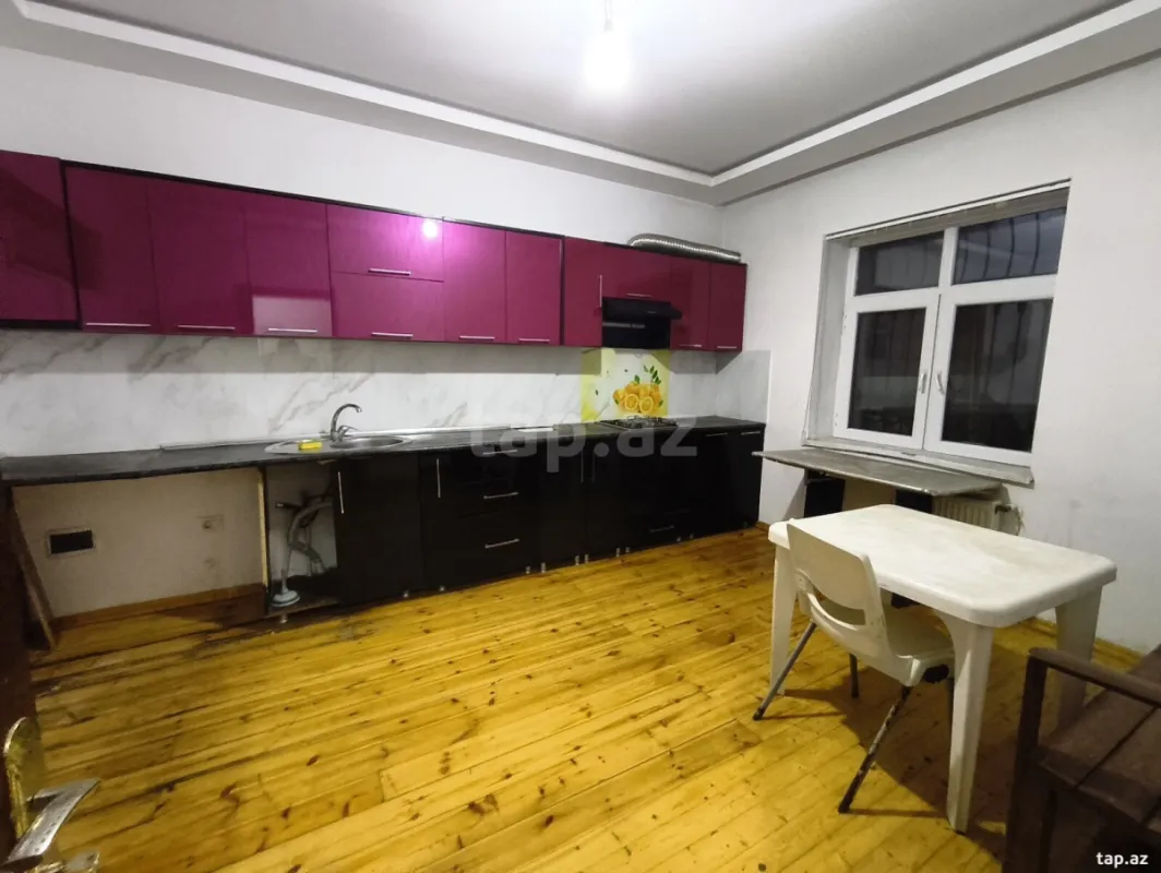 Kirayə verilir 4 otaqlı həyət evi